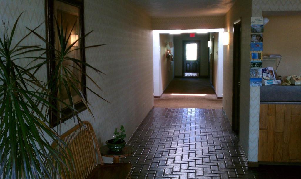 Old Towne Motel Westby Esterno foto