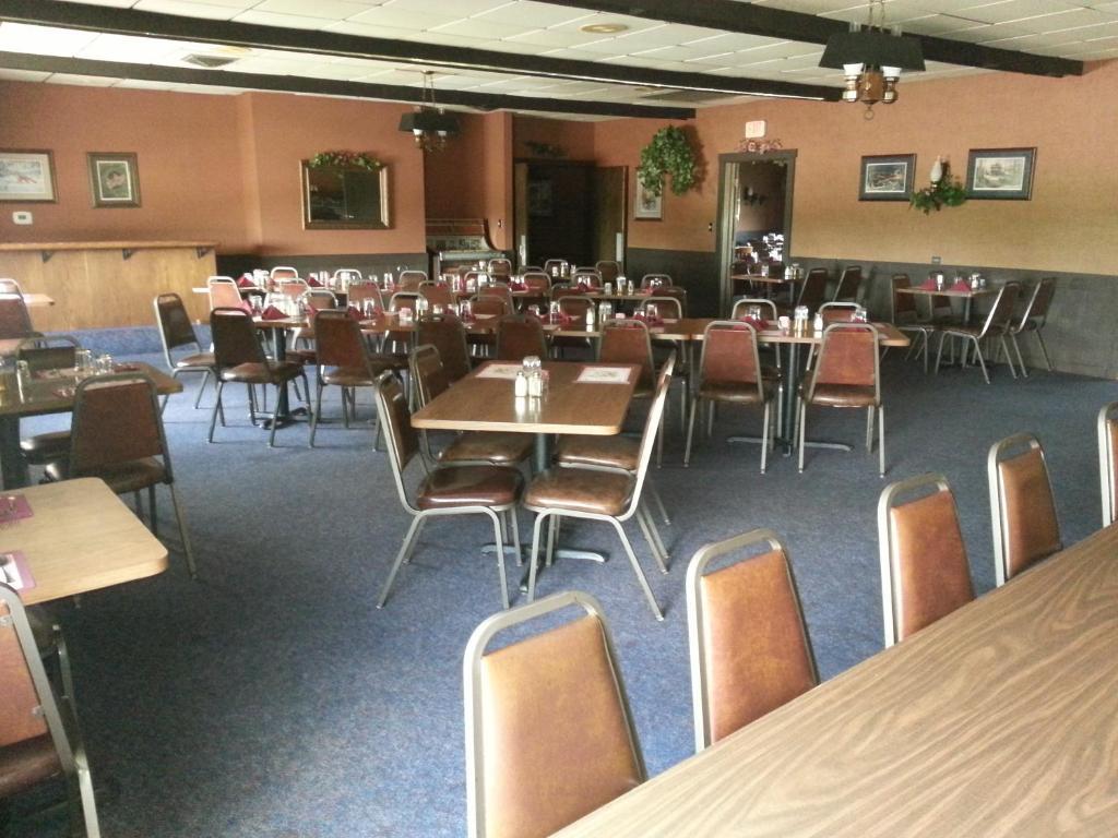 Old Towne Motel Westby Esterno foto