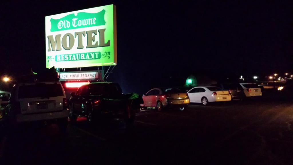 Old Towne Motel Westby Esterno foto